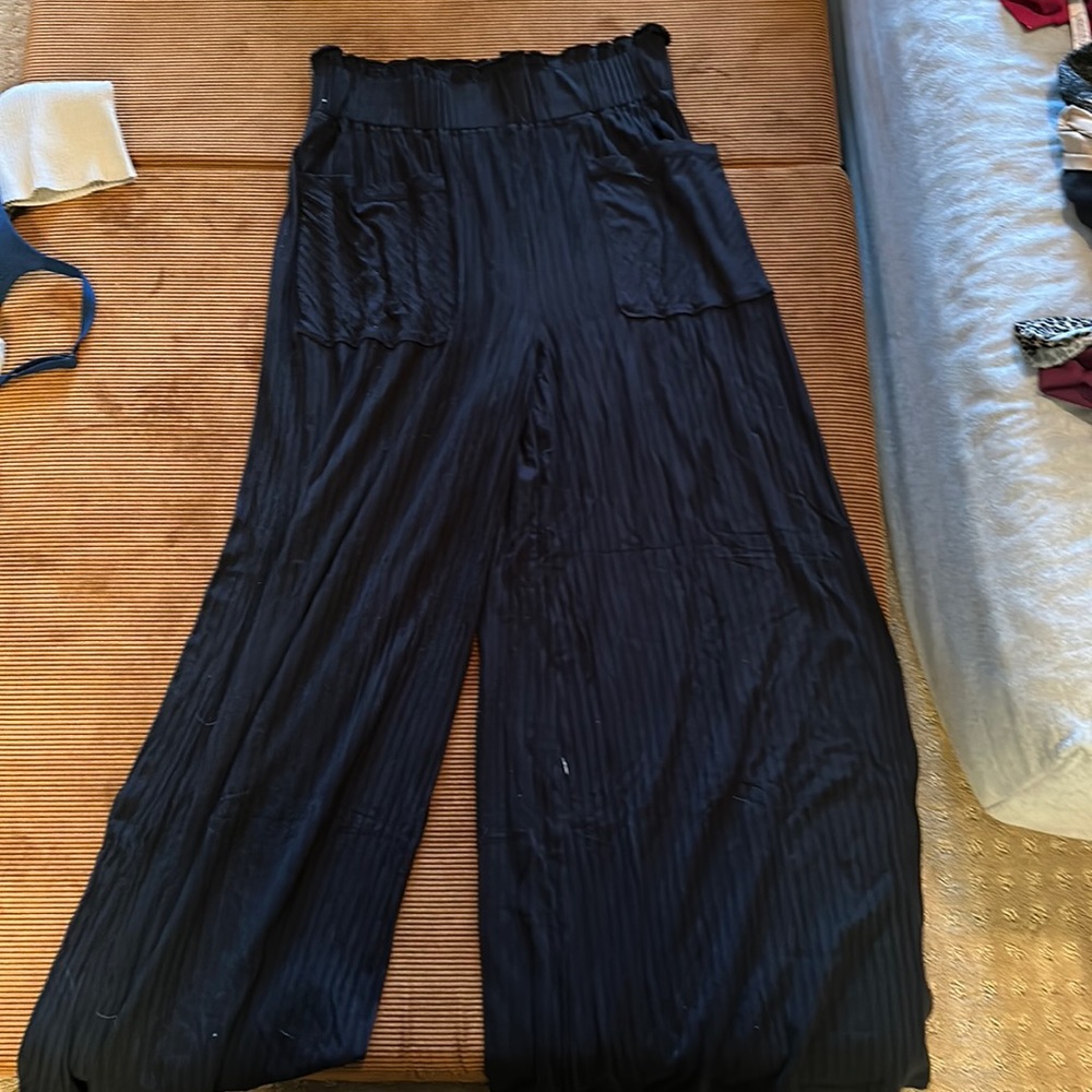Free People Movement size M EUC black wide leg lounge pants